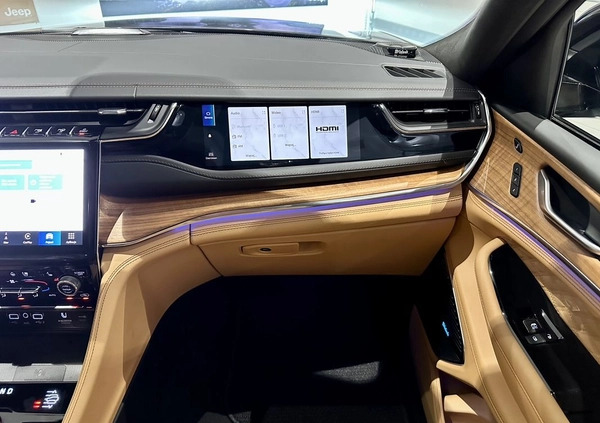 Jeep Grand Cherokee cena 377521 przebieg: 938, rok produkcji 2023 z Słupsk małe 667